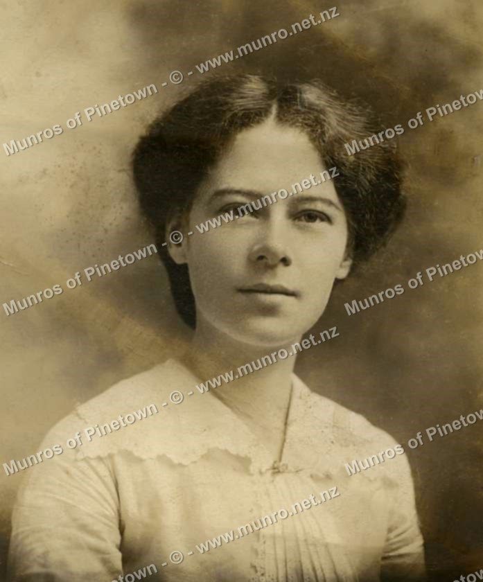 Gladys Vera Knowles